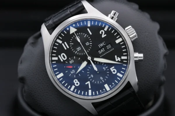 IWC pilot series IW377709 watch - Image 11